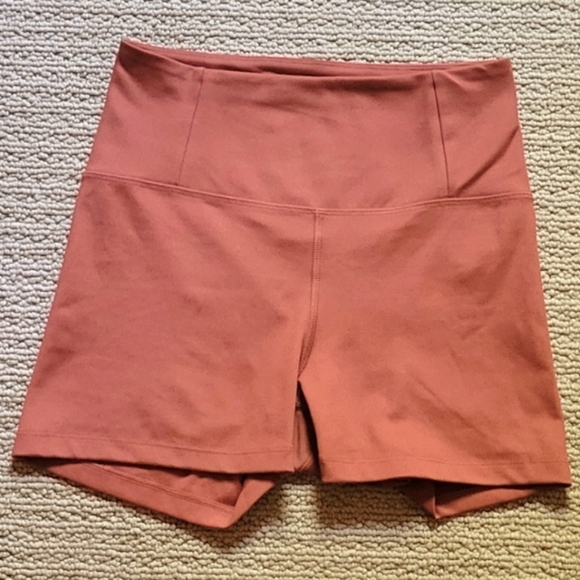 Girlfriend collective Toasted Apricot Seamless Run Shorts - Picture 3 of 10